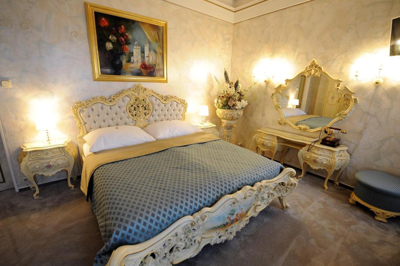 Hotel Prince De Ligne เตปลิตเซ ภายนอก รูปภาพ