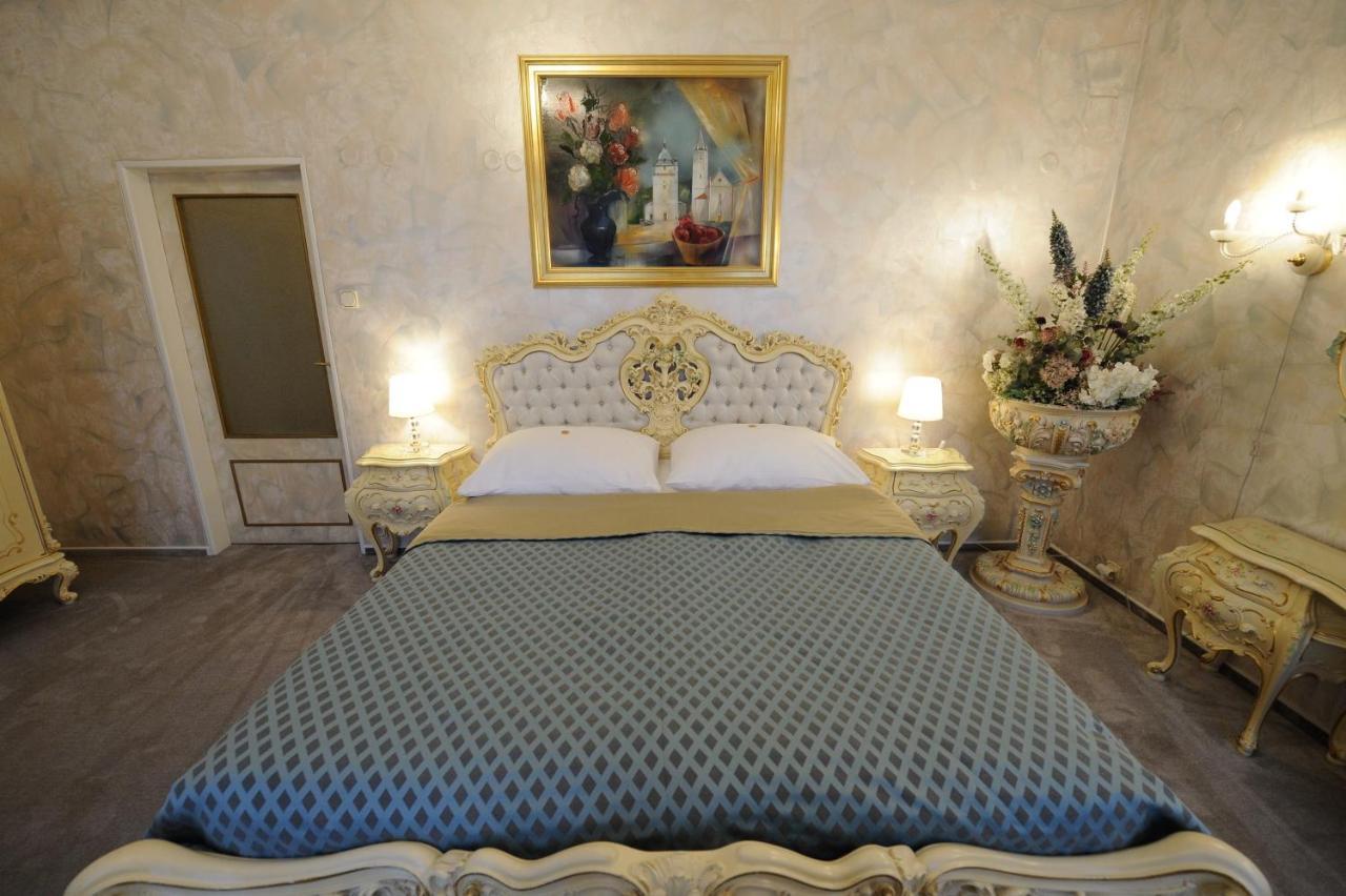 Hotel Prince De Ligne เตปลิตเซ ภายนอก รูปภาพ
