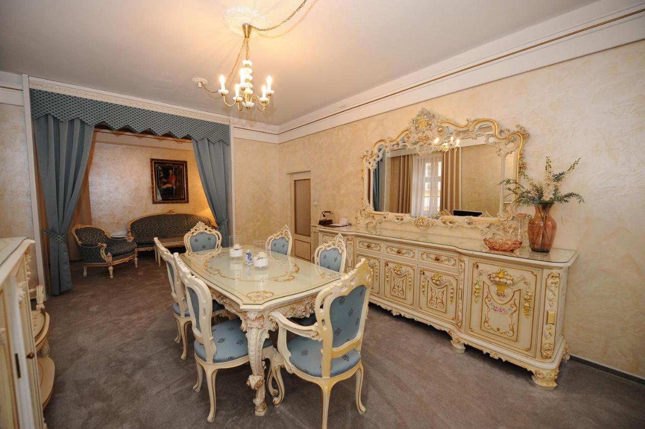 Hotel Prince De Ligne เตปลิตเซ ภายนอก รูปภาพ