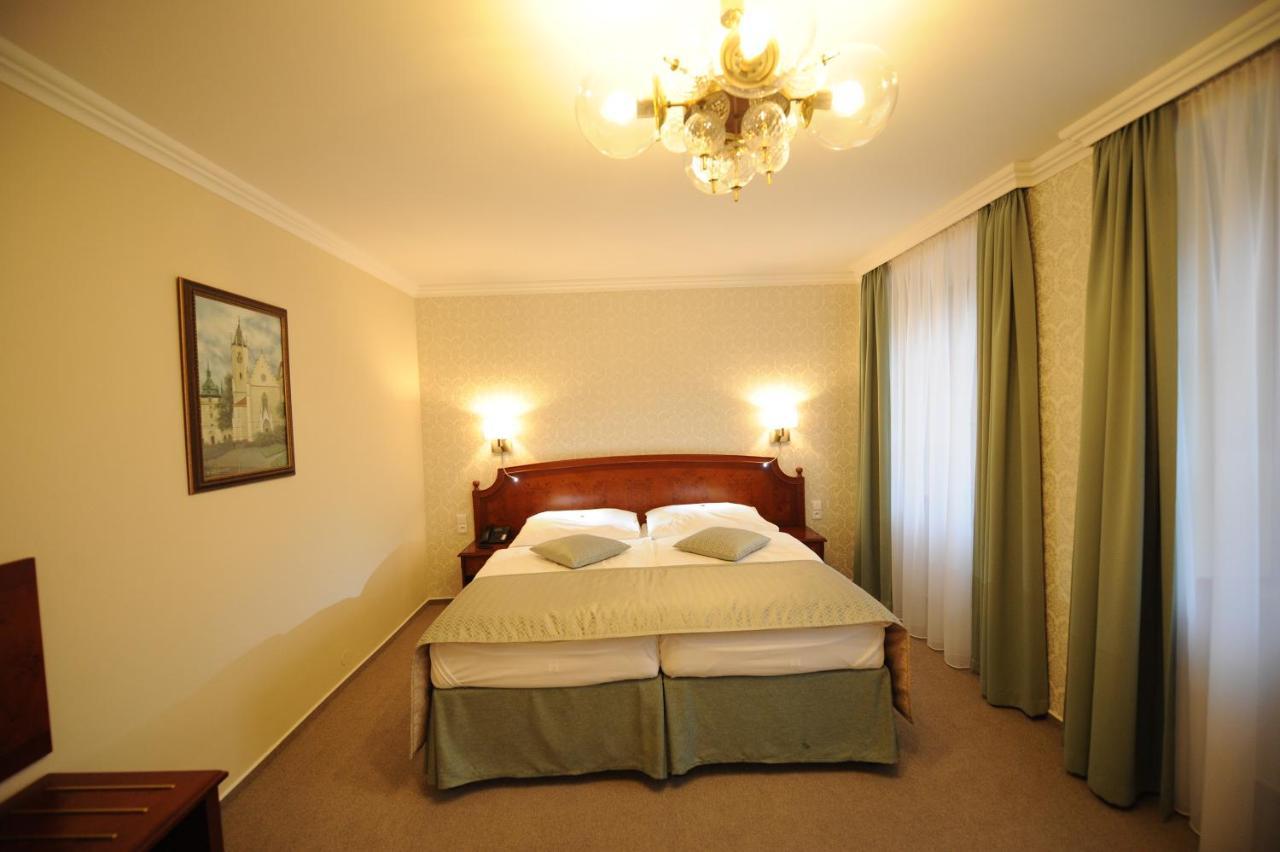 Hotel Prince De Ligne เตปลิตเซ ภายนอก รูปภาพ