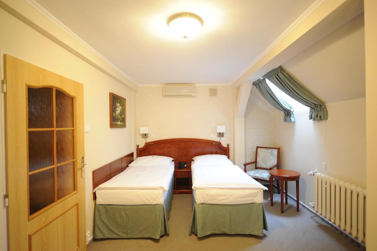 Hotel Prince De Ligne เตปลิตเซ ภายนอก รูปภาพ