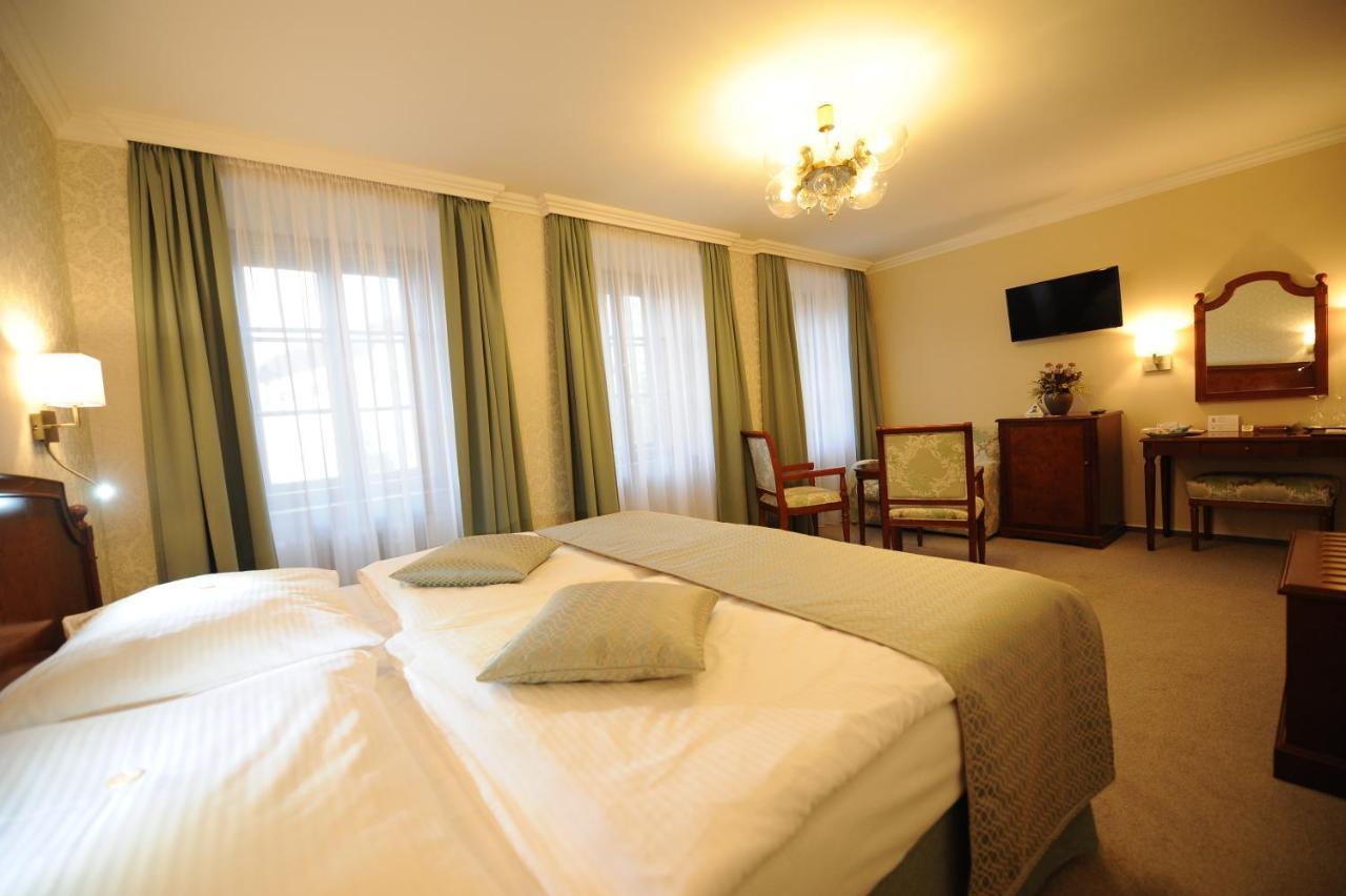 Hotel Prince De Ligne เตปลิตเซ ภายนอก รูปภาพ