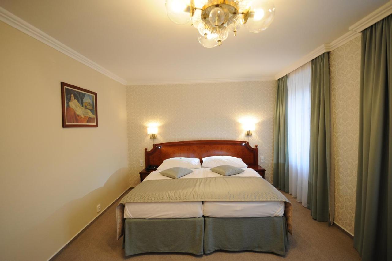 Hotel Prince De Ligne เตปลิตเซ ภายนอก รูปภาพ