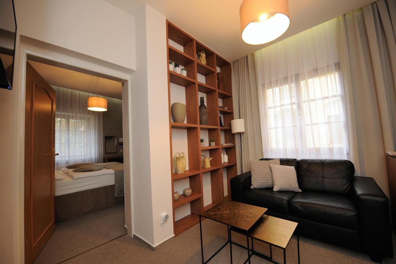 Hotel Prince De Ligne เตปลิตเซ ภายนอก รูปภาพ