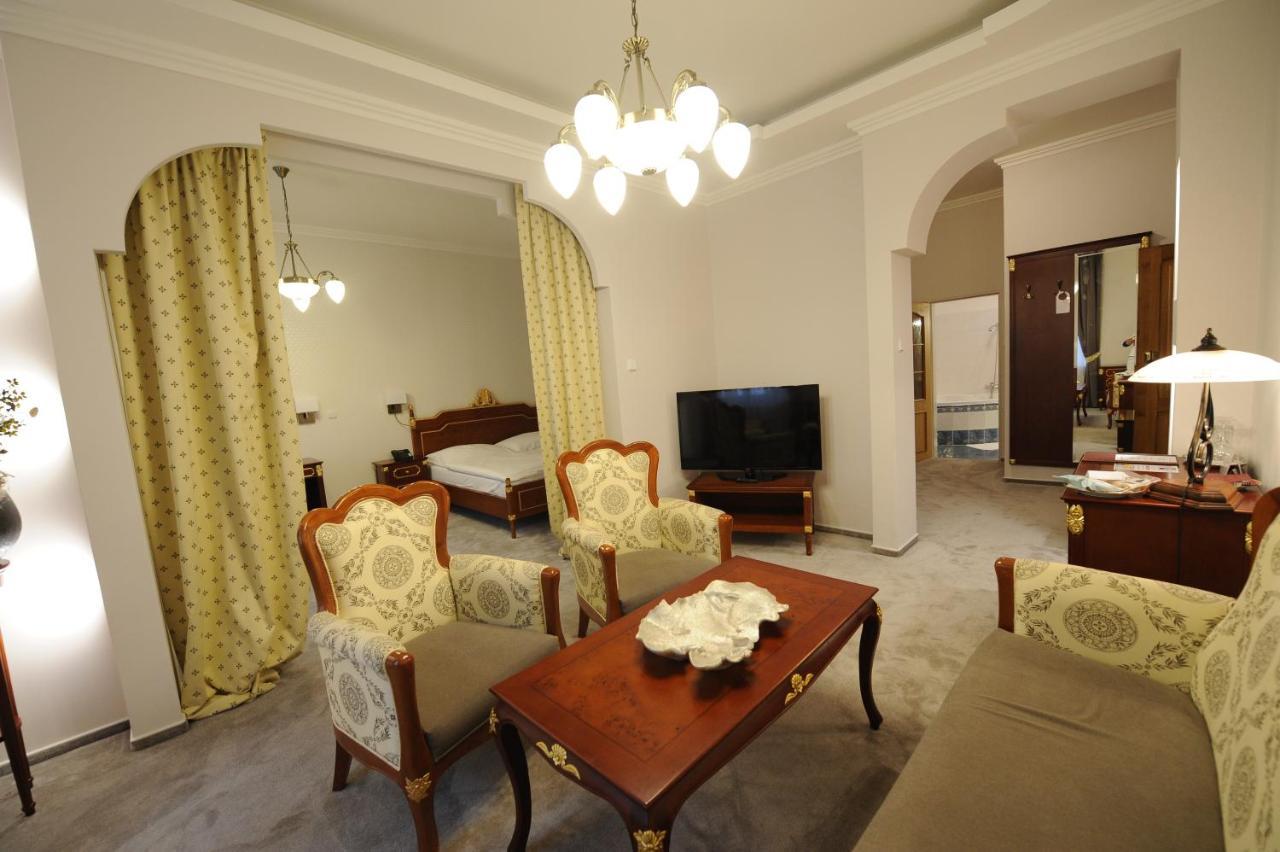 Hotel Prince De Ligne เตปลิตเซ ภายนอก รูปภาพ